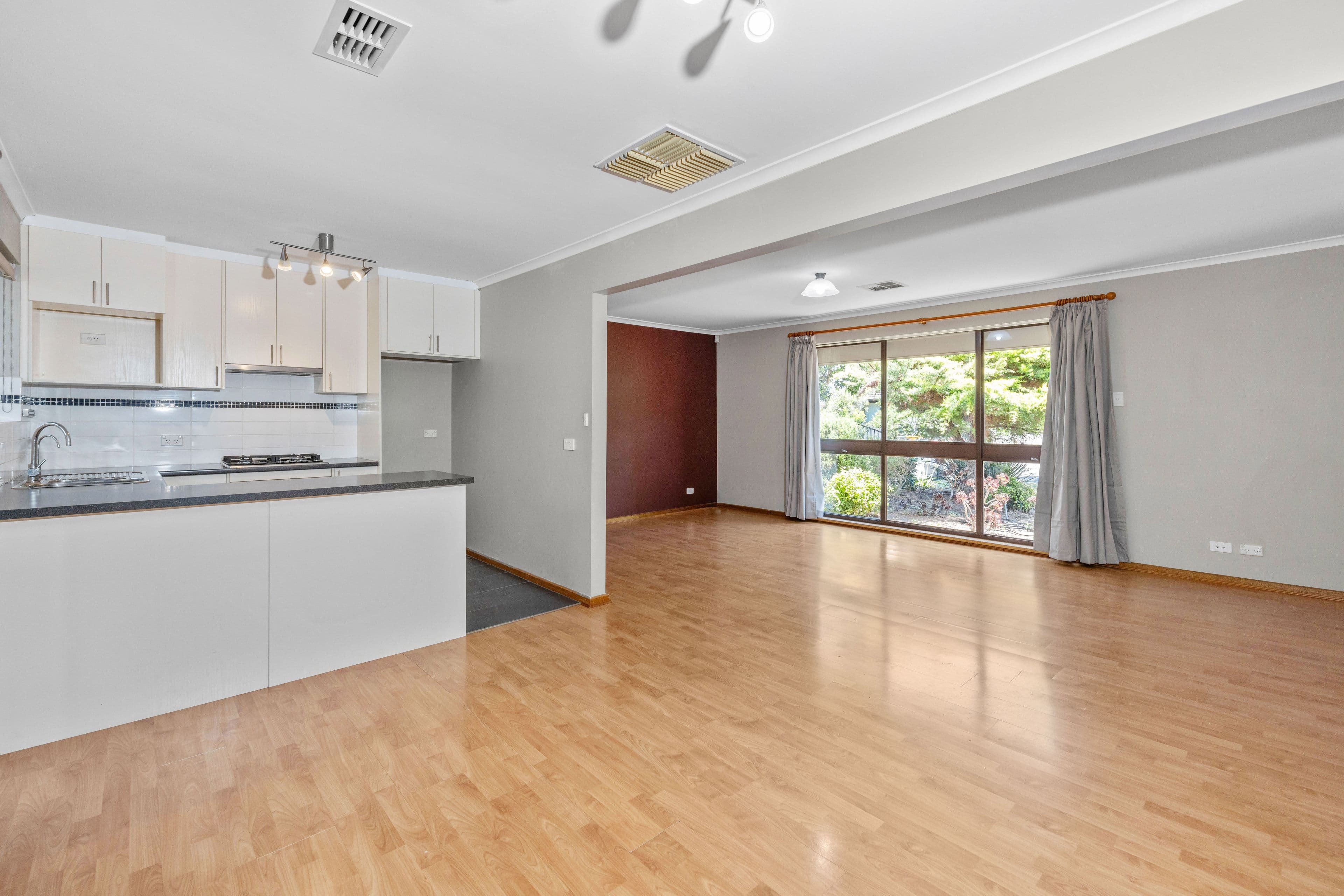 17 Gordon Avenue, St Agnes SA 5097, St Agnes - Thumbnail 2
