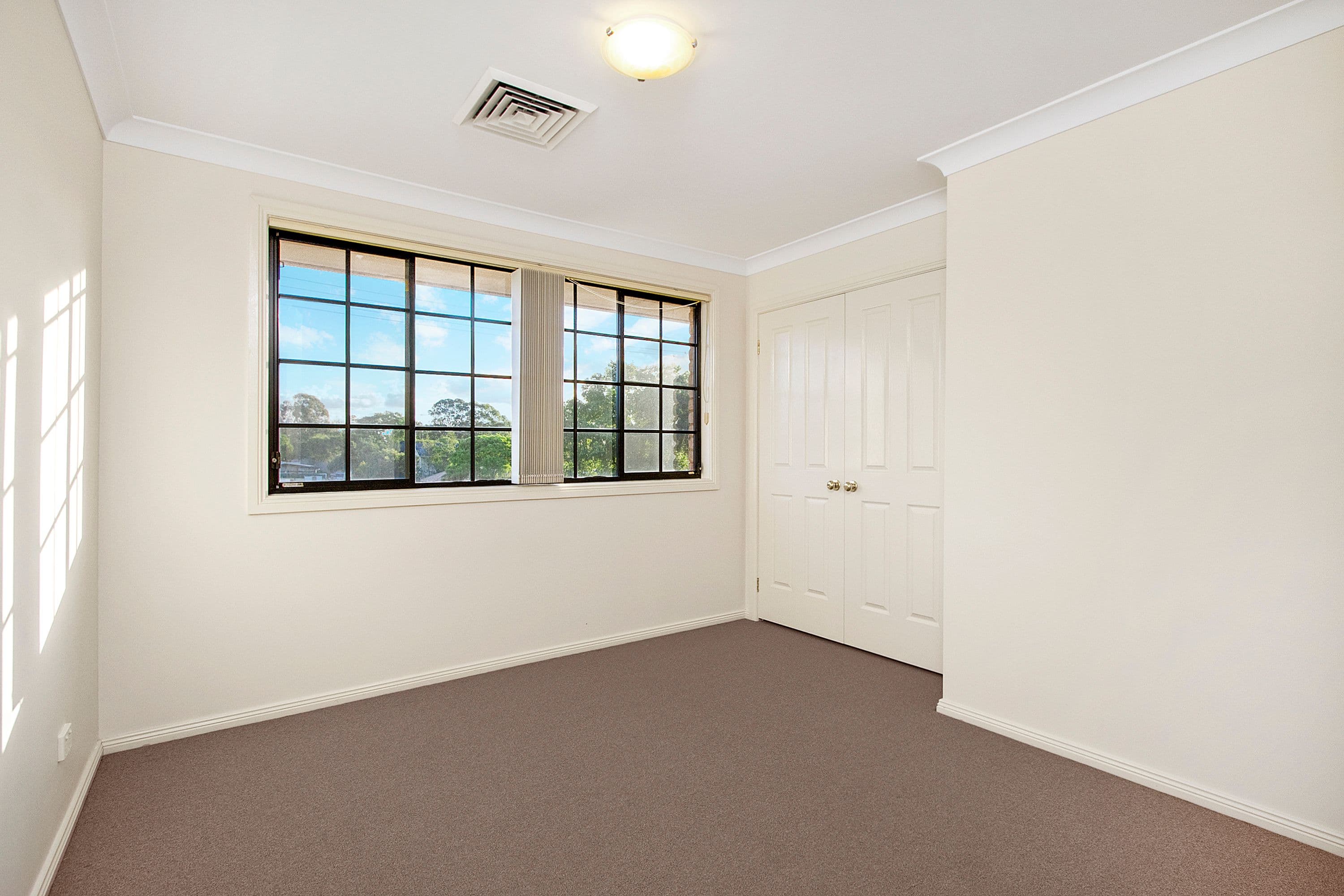 38 Drummond Street, South Windsor - Thumbnail 4