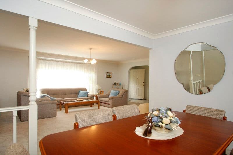 27 Rowena Place, CHERRYBROOK NSW 2126, Cherrybrook - Thumbnail 2