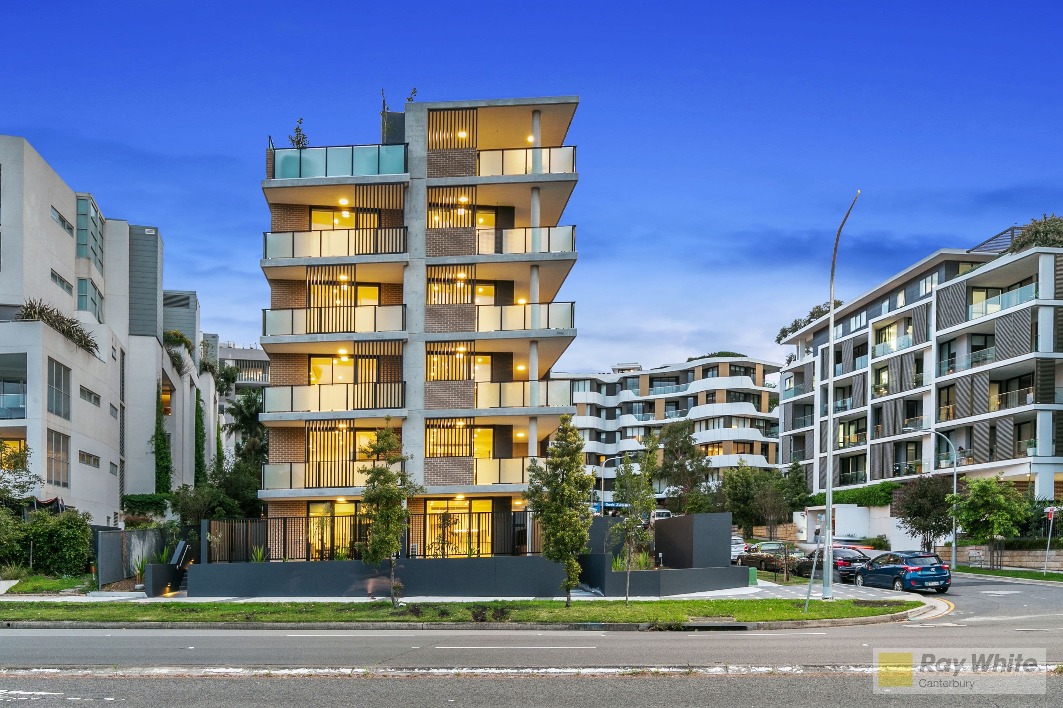 2 Higherdale Avenue, Miranda NSW 2228, Miranda - Thumbnail 7