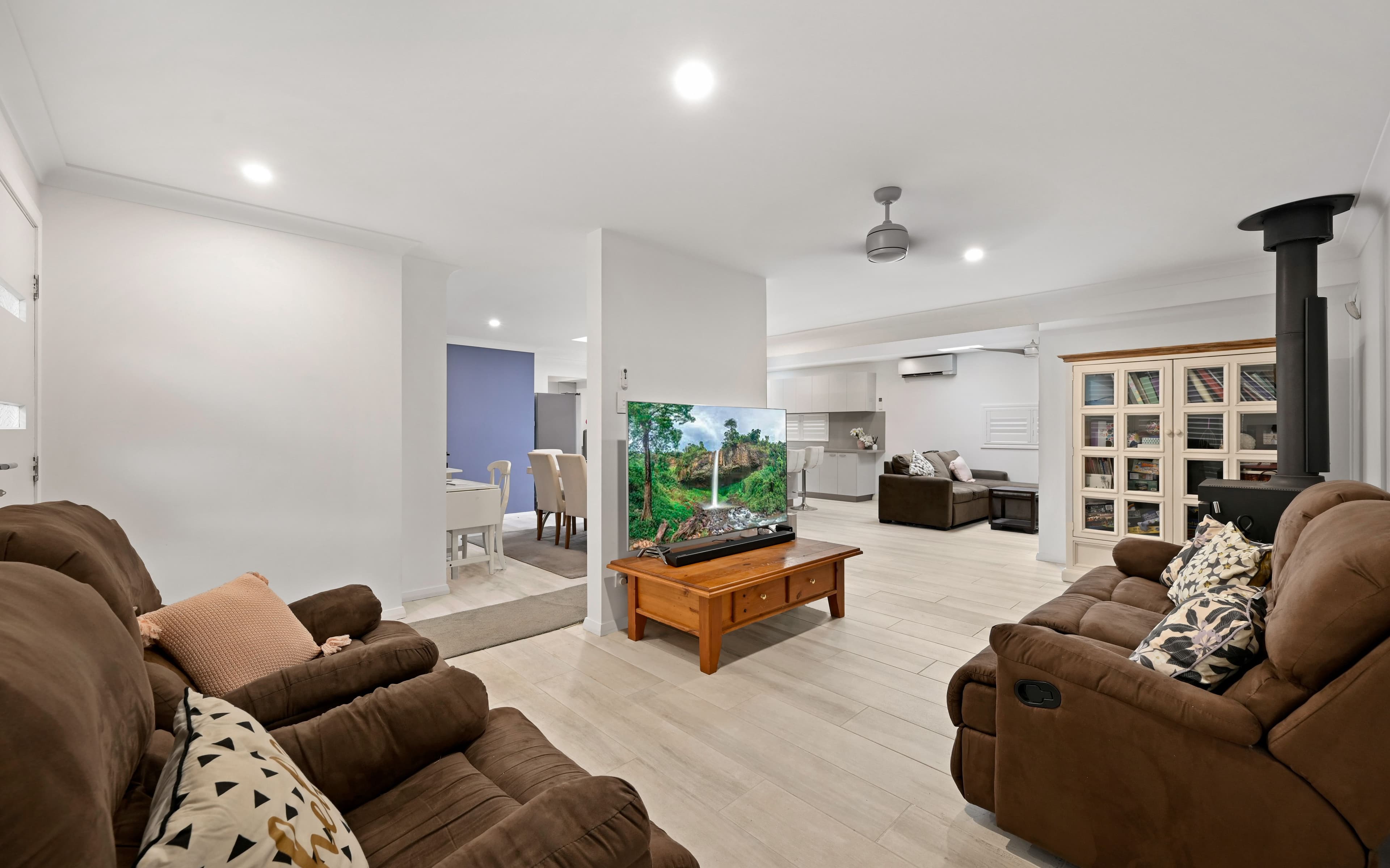 37 Fifth Avenue, Macquarie Fields NSW 2564, Macquarie Fields - Thumbnail 3