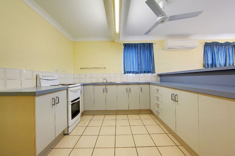 44 Cheyne Street, PIMLICO QLD 4812, Pimlico - Thumbnail 5