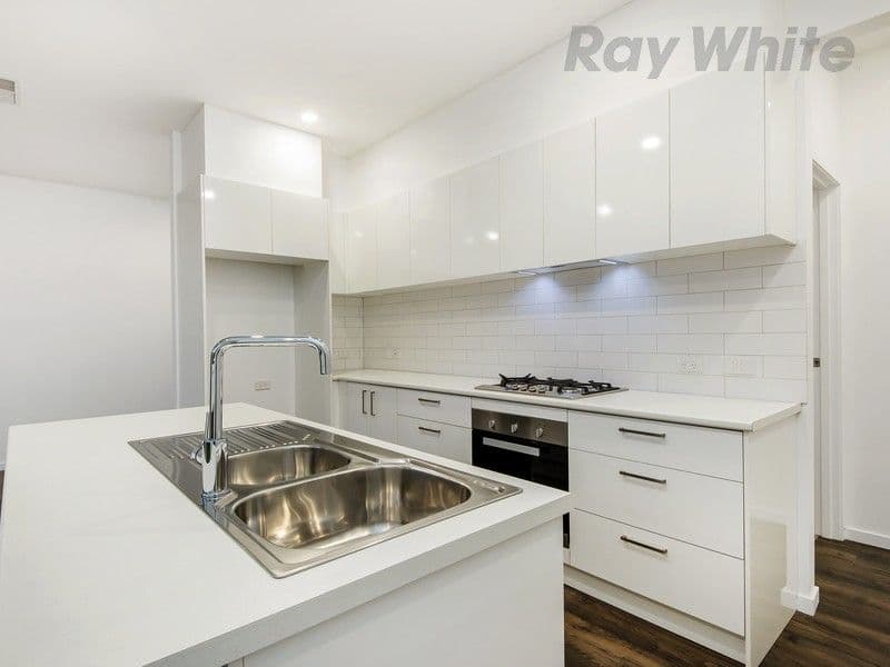 19 Hannah Street, Seaford VIC 3198, Seaford - Thumbnail 2