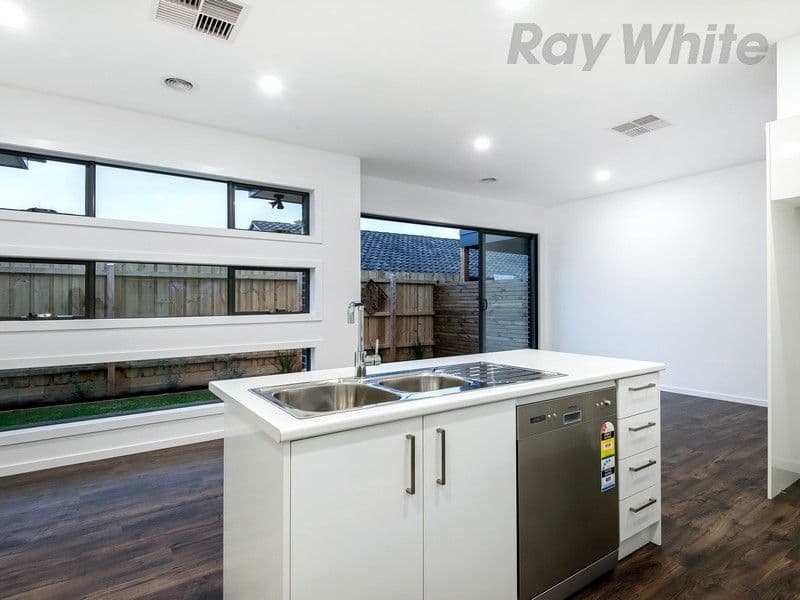 19 Hannah Street, Seaford VIC 3198, Seaford - Thumbnail 3