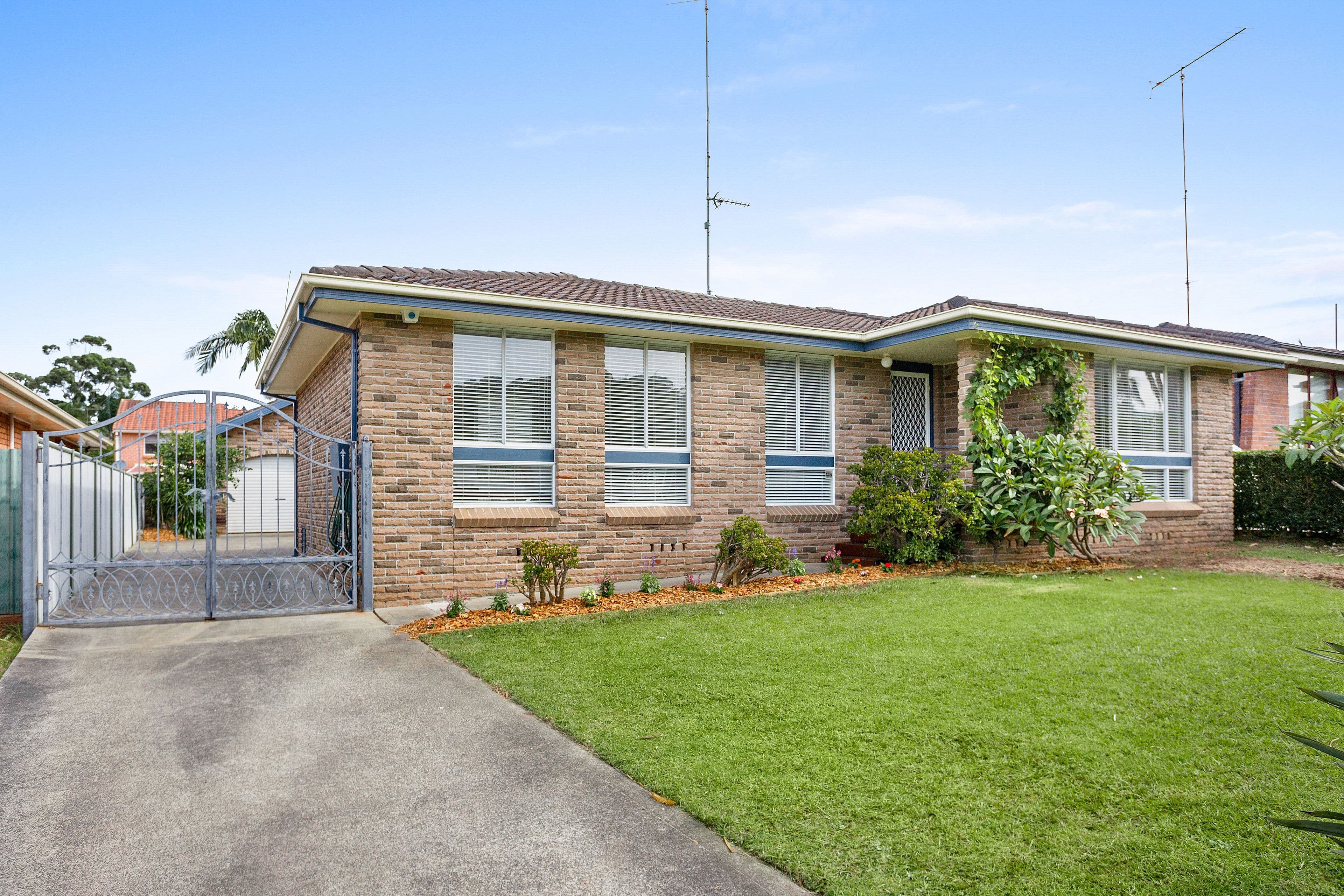 15 Coolawin Crescent, Shellharbour NSW 2529, Shellharbour - Image 1
