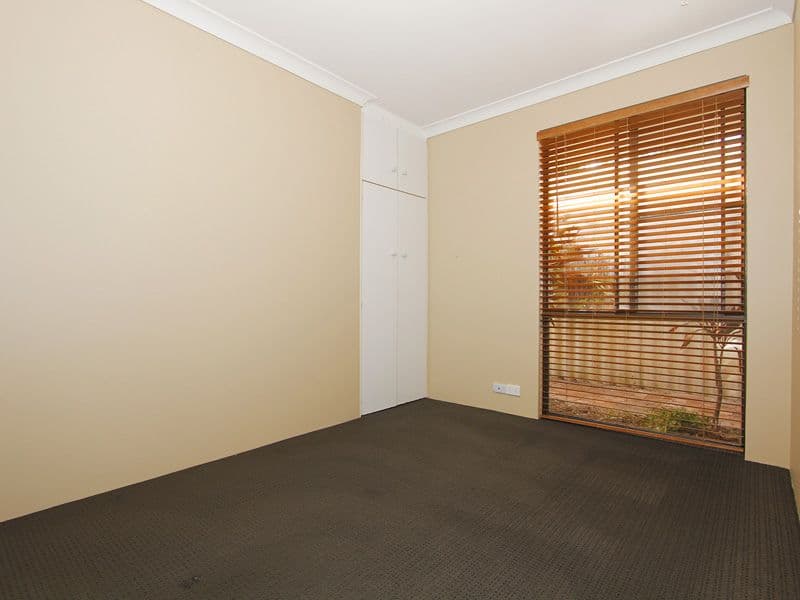 6 Magnolia Close, BALLAJURA WA 6066, Ballajura - Thumbnail 6