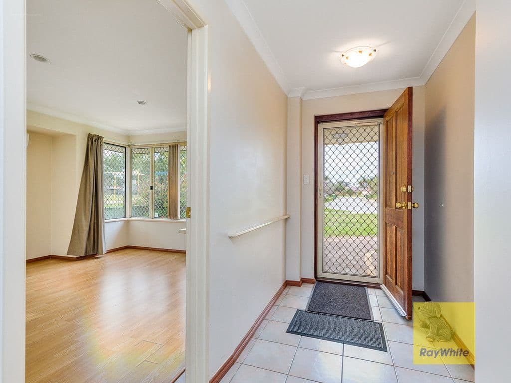 28 Citrine Gardens, Forrestfield WA 6058, Forrestfield - Thumbnail 3