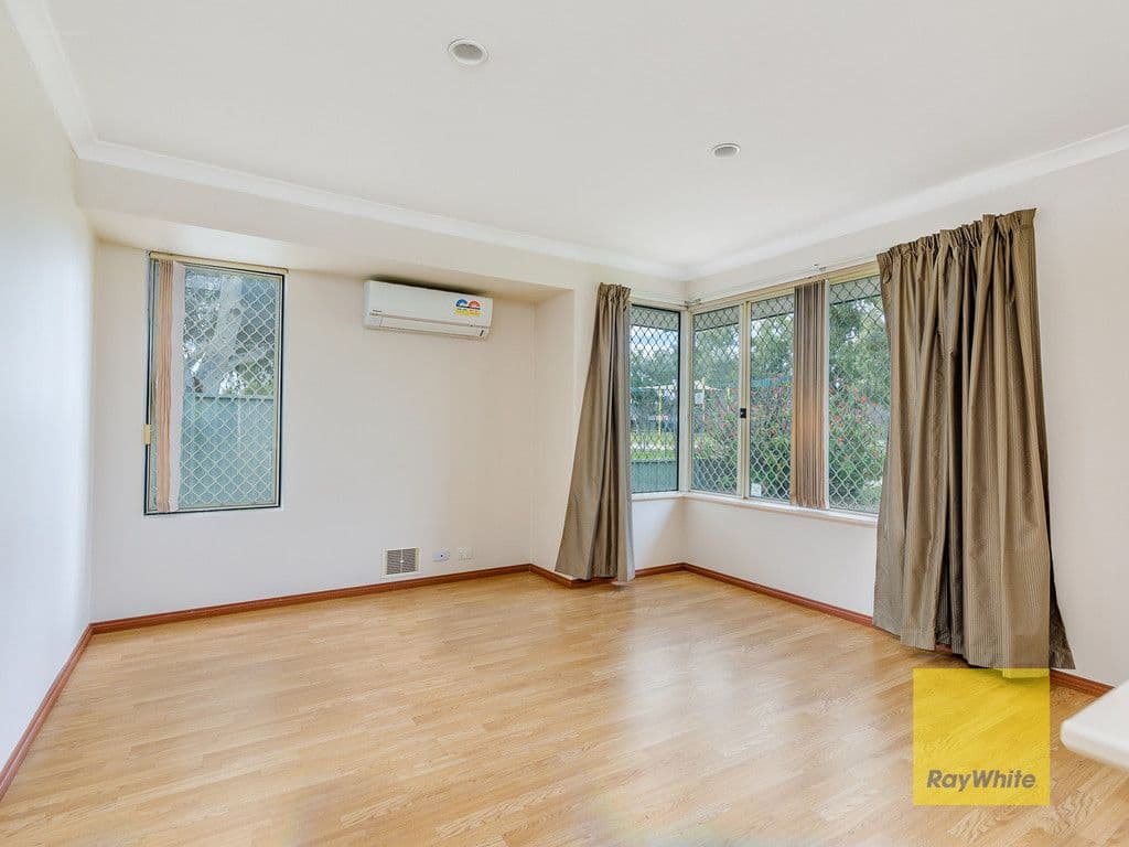 28 Citrine Gardens, Forrestfield WA 6058, Forrestfield - Thumbnail 4