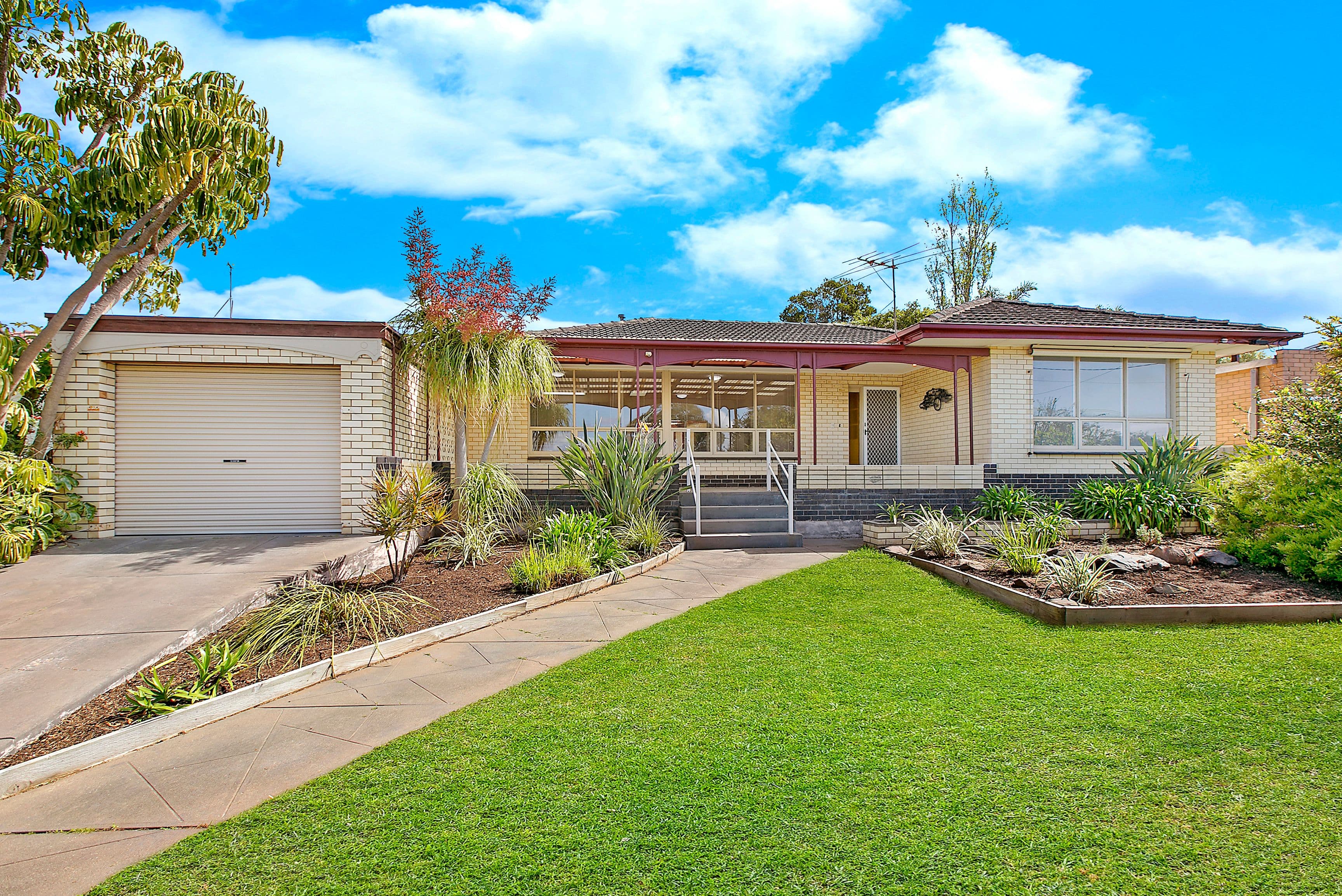 15 Ian Street, Morphett Vale SA 5162, Morphett Vale - Image 1