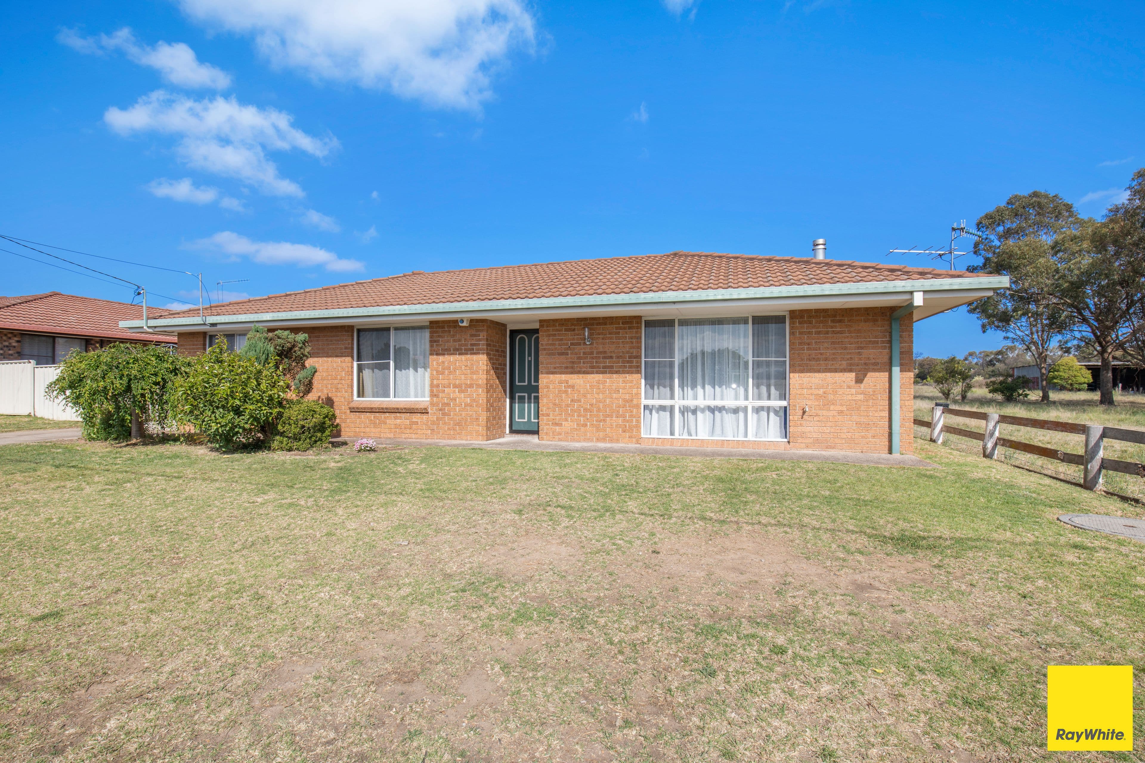 56 Martin Street, Armidale NSW 2350, Armidale - Image 1