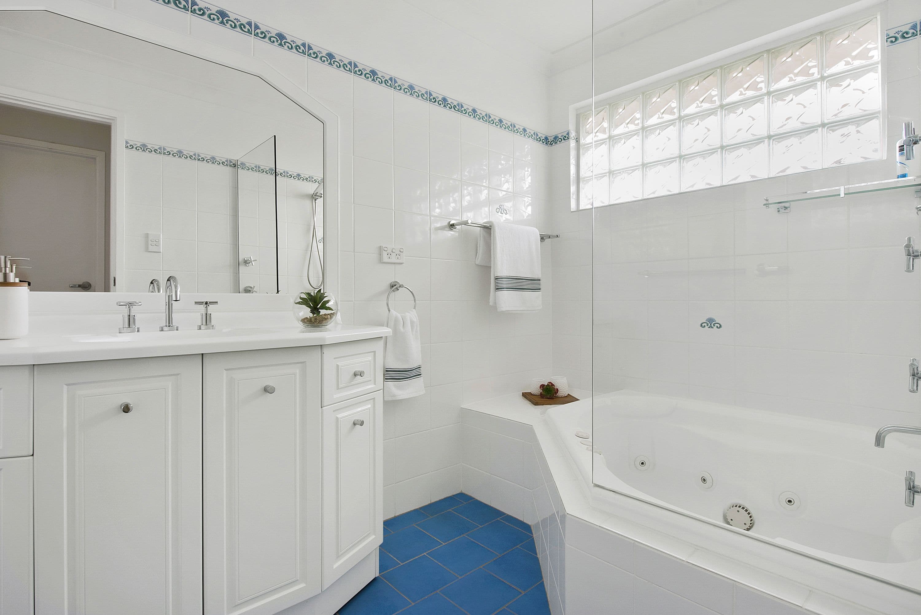 29 Parkhill Crescent, Cherrybrook - Thumbnail 2