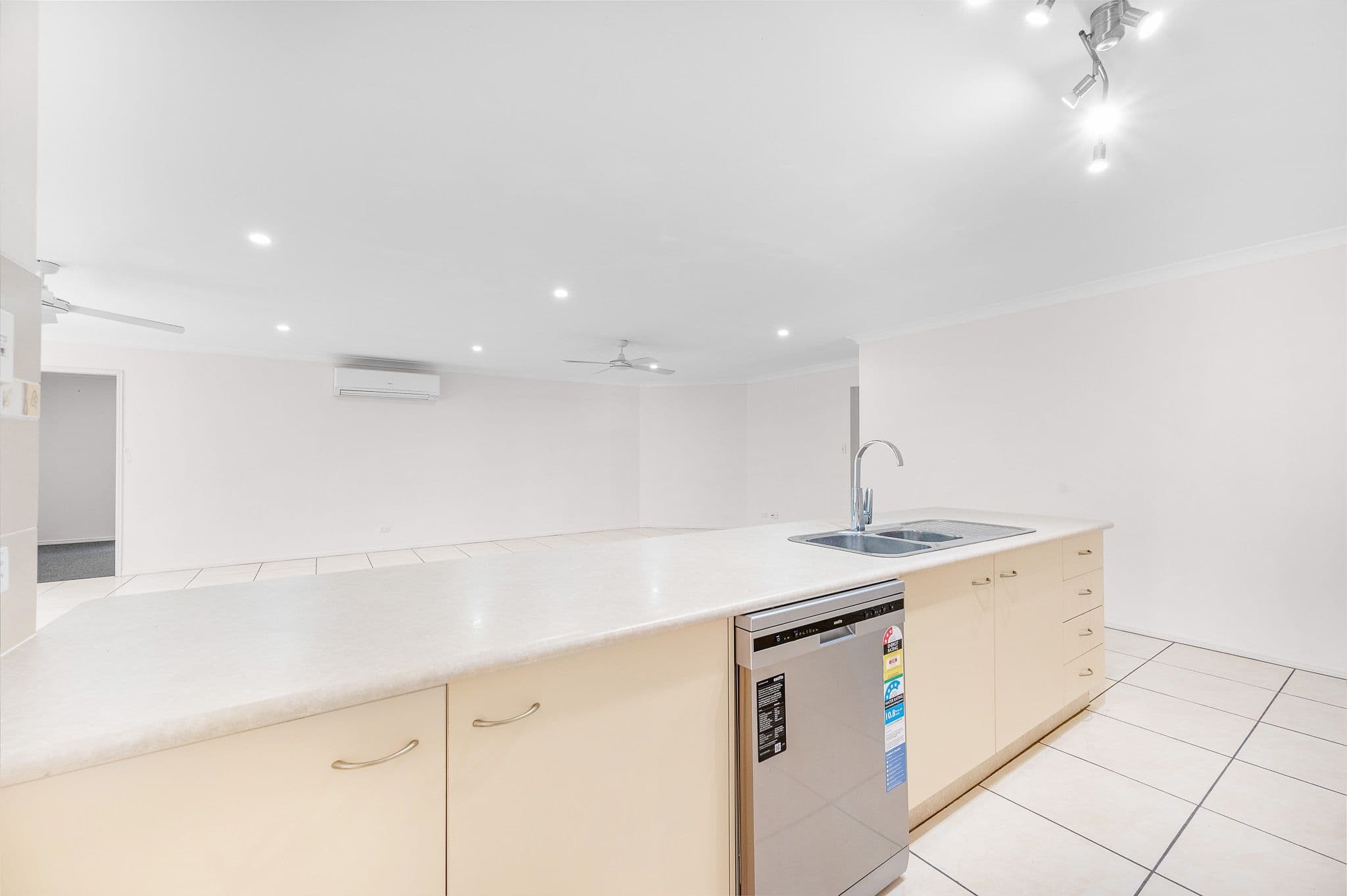 53 Sharyn Drive, New Auckland QLD 4680, New Auckland - Thumbnail 4