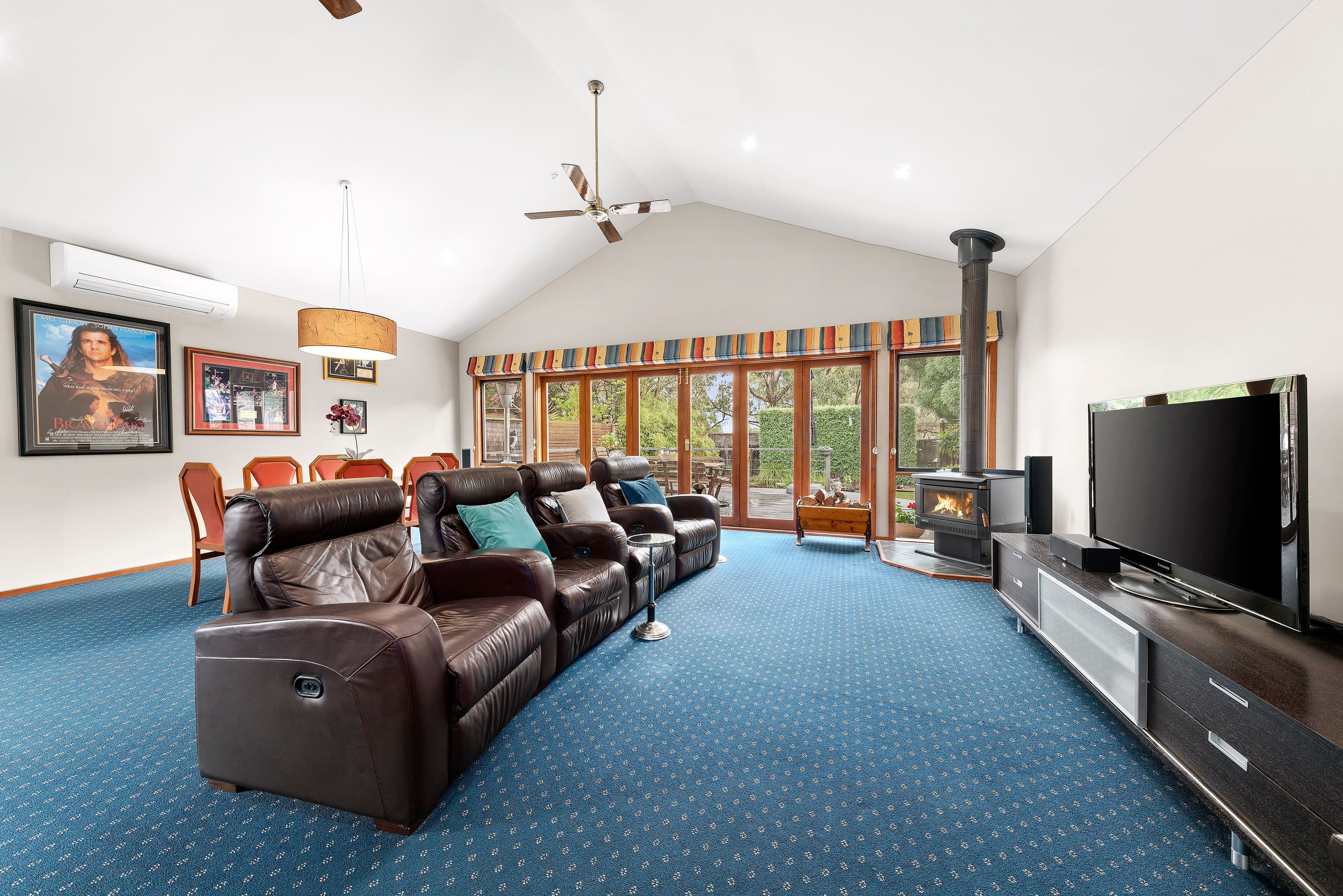 18 Benwerrin Drive, Wantirna VIC 3152, Wantirna - Thumbnail 2