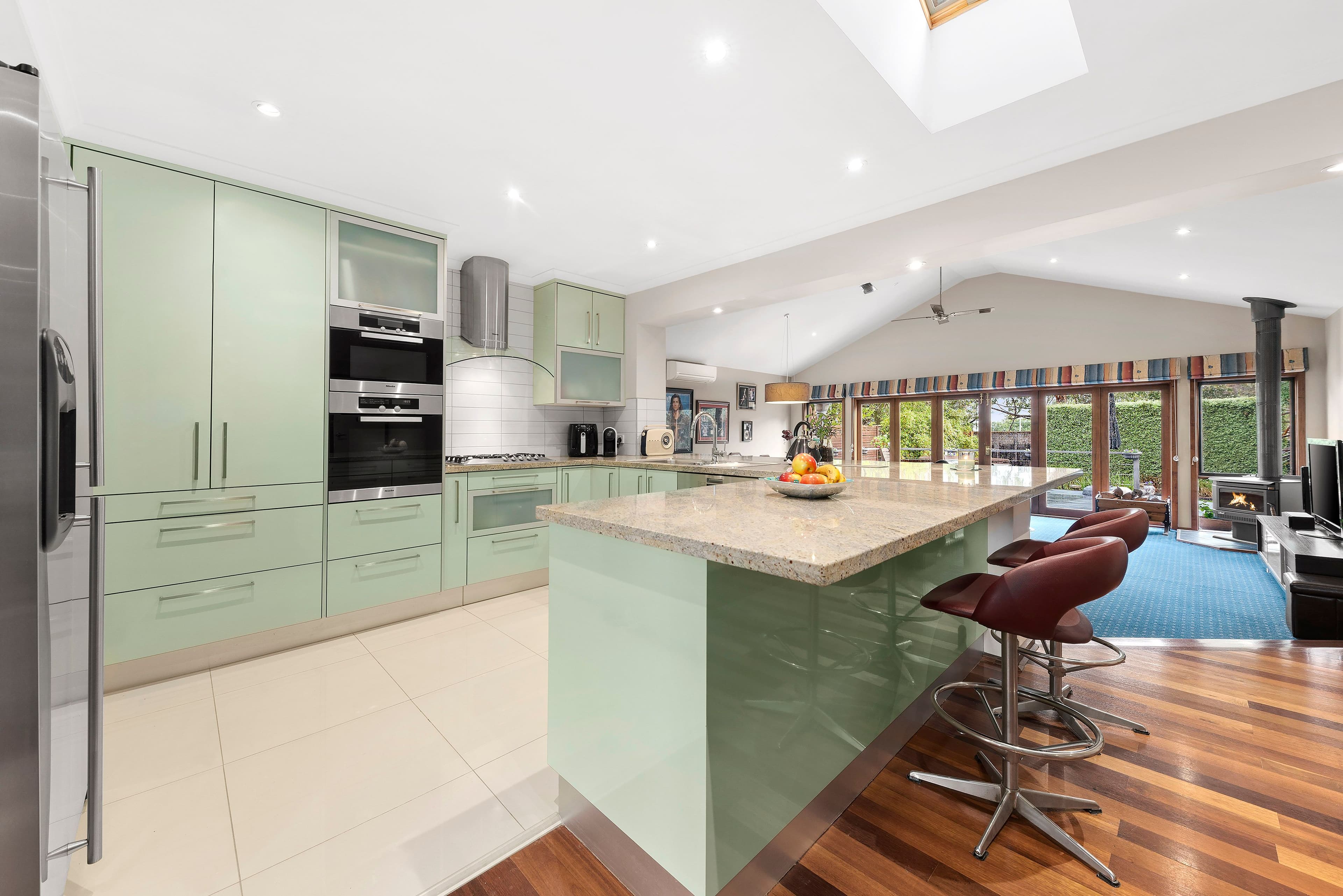 18 Benwerrin Drive, Wantirna VIC 3152, Wantirna - Thumbnail 5