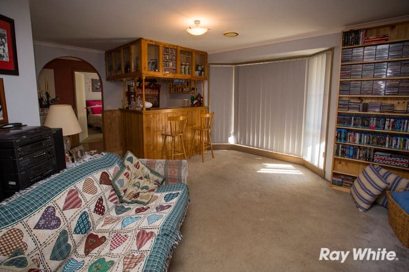 28 Simon Drive, PAKENHAM VIC 3810, Pakenham - Thumbnail 3