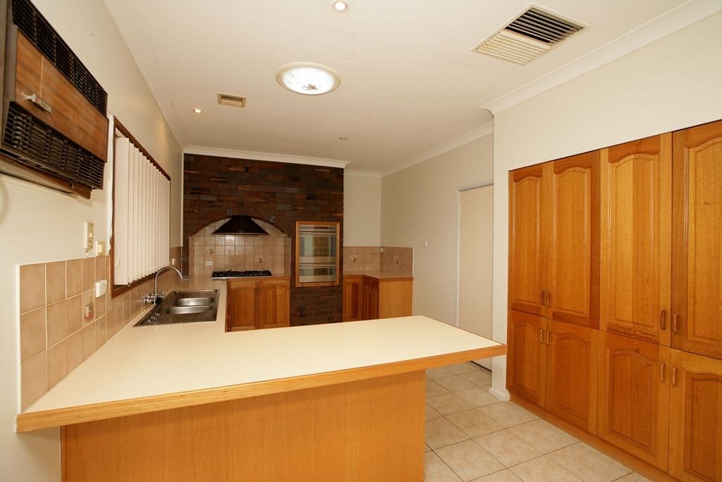36 Henwood Avenue, Kooringal NSW 2650, Kooringal - Thumbnail 4