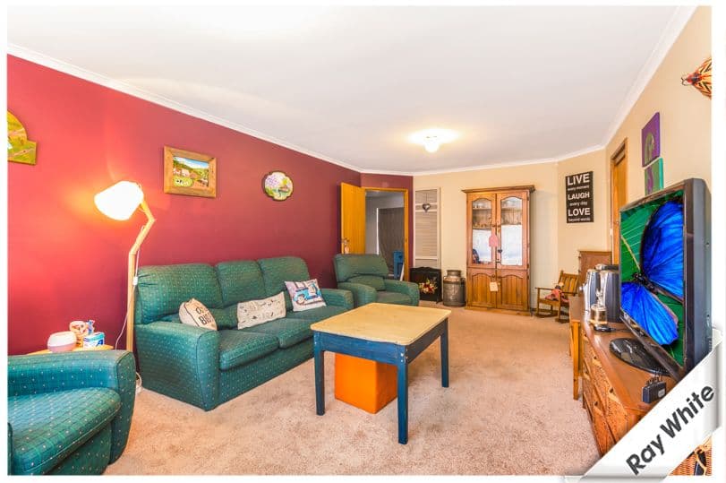 6 Delmar Crescent, Karabar - Thumbnail 2