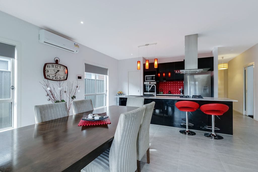 18 Erindale Rise, MERNDA VIC 3754, Mernda - Thumbnail 2