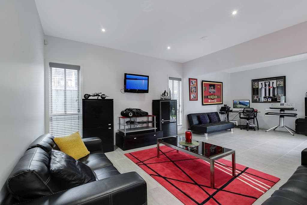 18 Erindale Rise, MERNDA VIC 3754, Mernda - Thumbnail 3