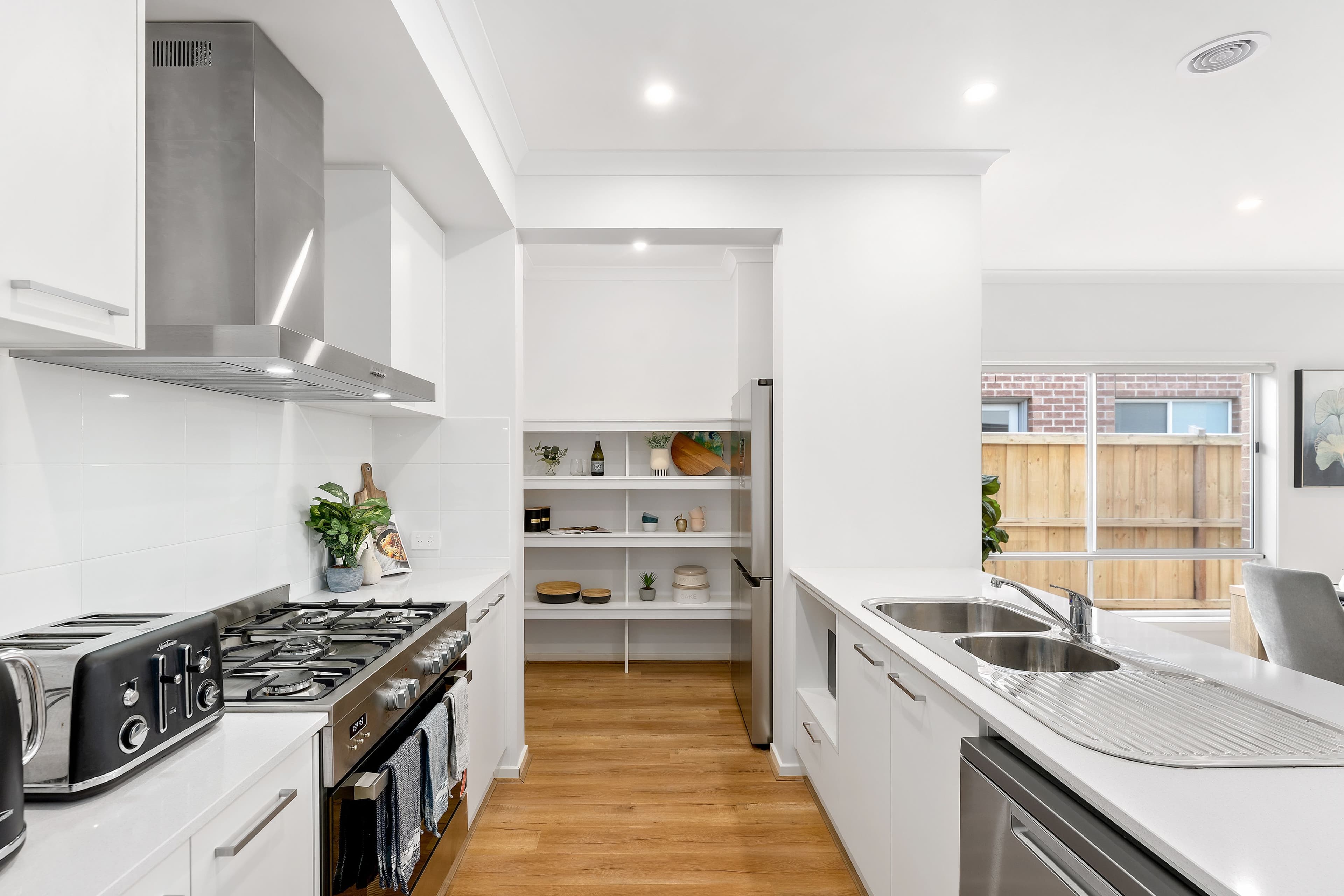 7 Supper Street, Sunbury VIC 3429, Sunbury - Thumbnail 2