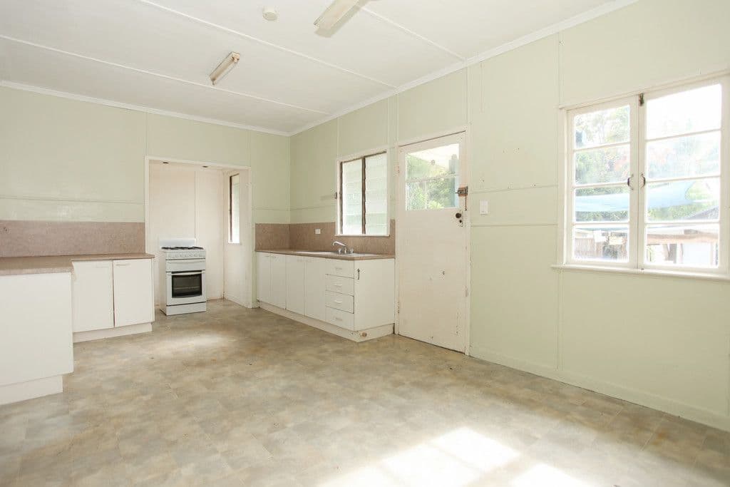6 Forsyth Street, West Mackay QLD 4740, West Mackay - Thumbnail 3