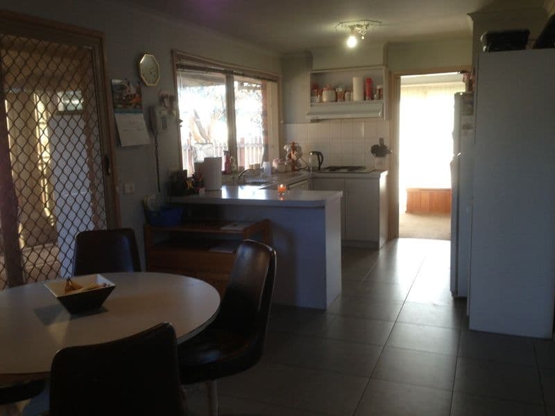 41 John Ryan Drive, SOUTH MORANG VIC 3752, South Morang - Thumbnail 3