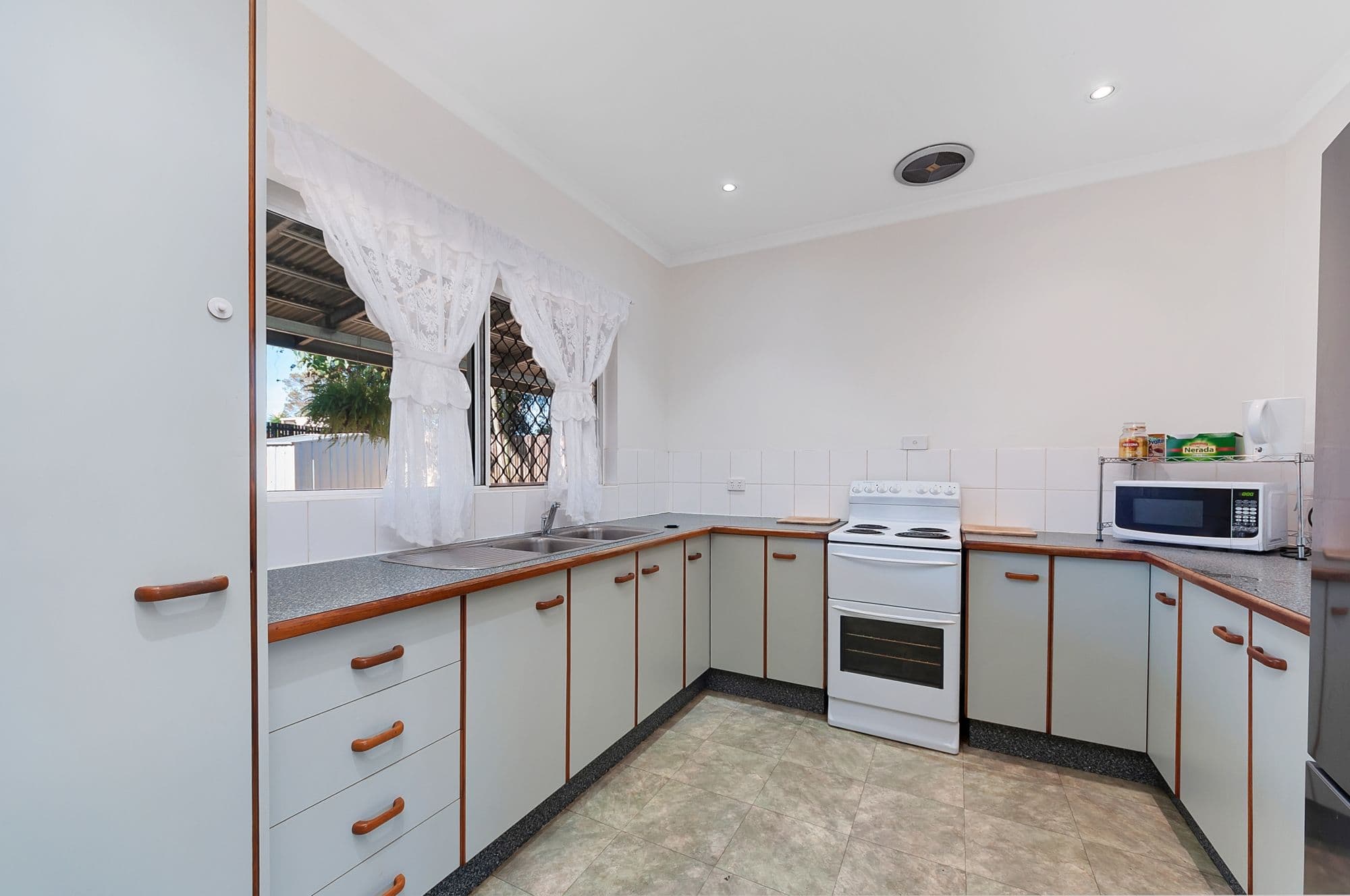 56 Barnard Drive, Mount Sheridan QLD 4868, Mount Sheridan - Thumbnail 4