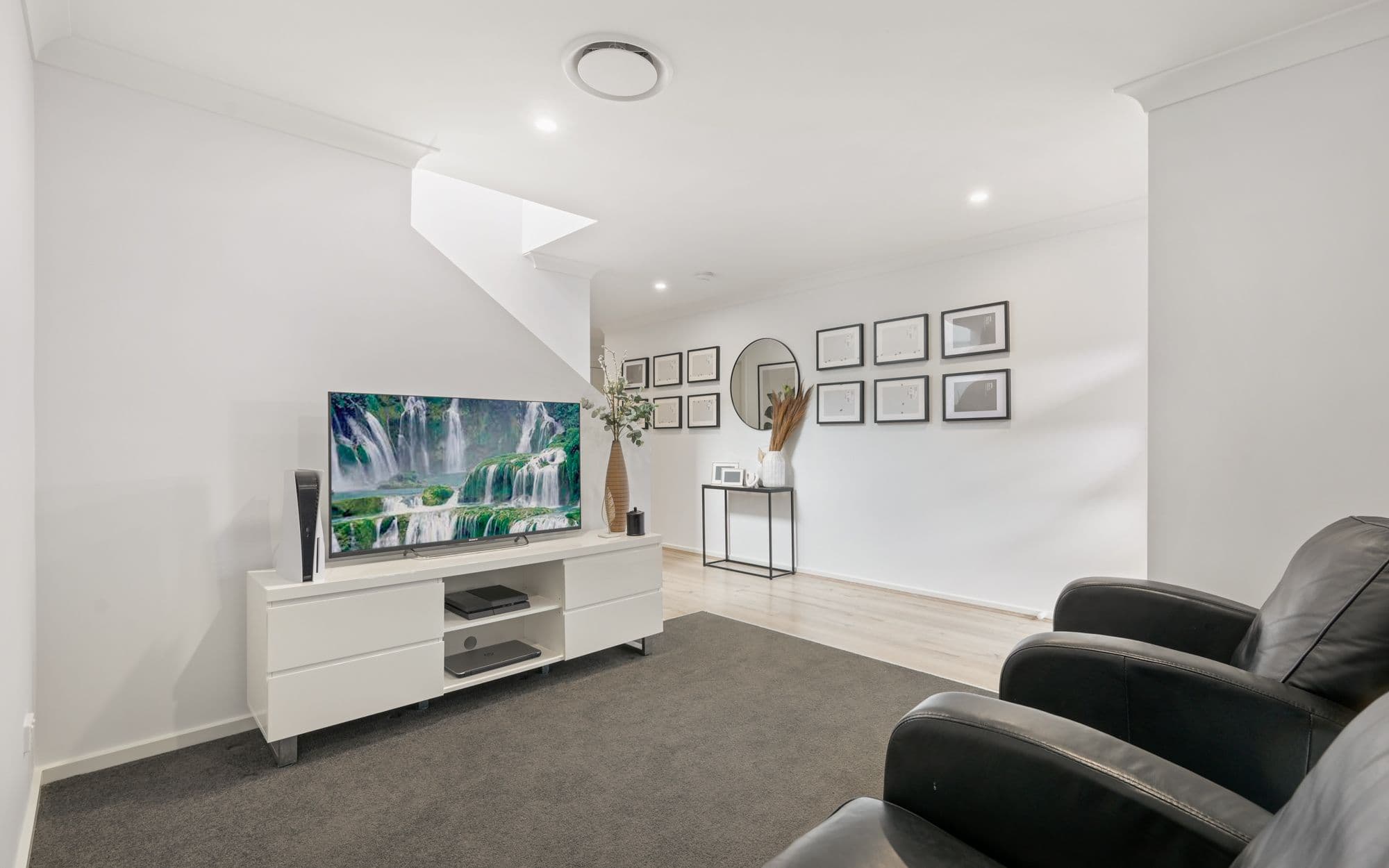 43 Jennings Crescent, Spring Farm NSW 2570, Spring Farm - Thumbnail 2