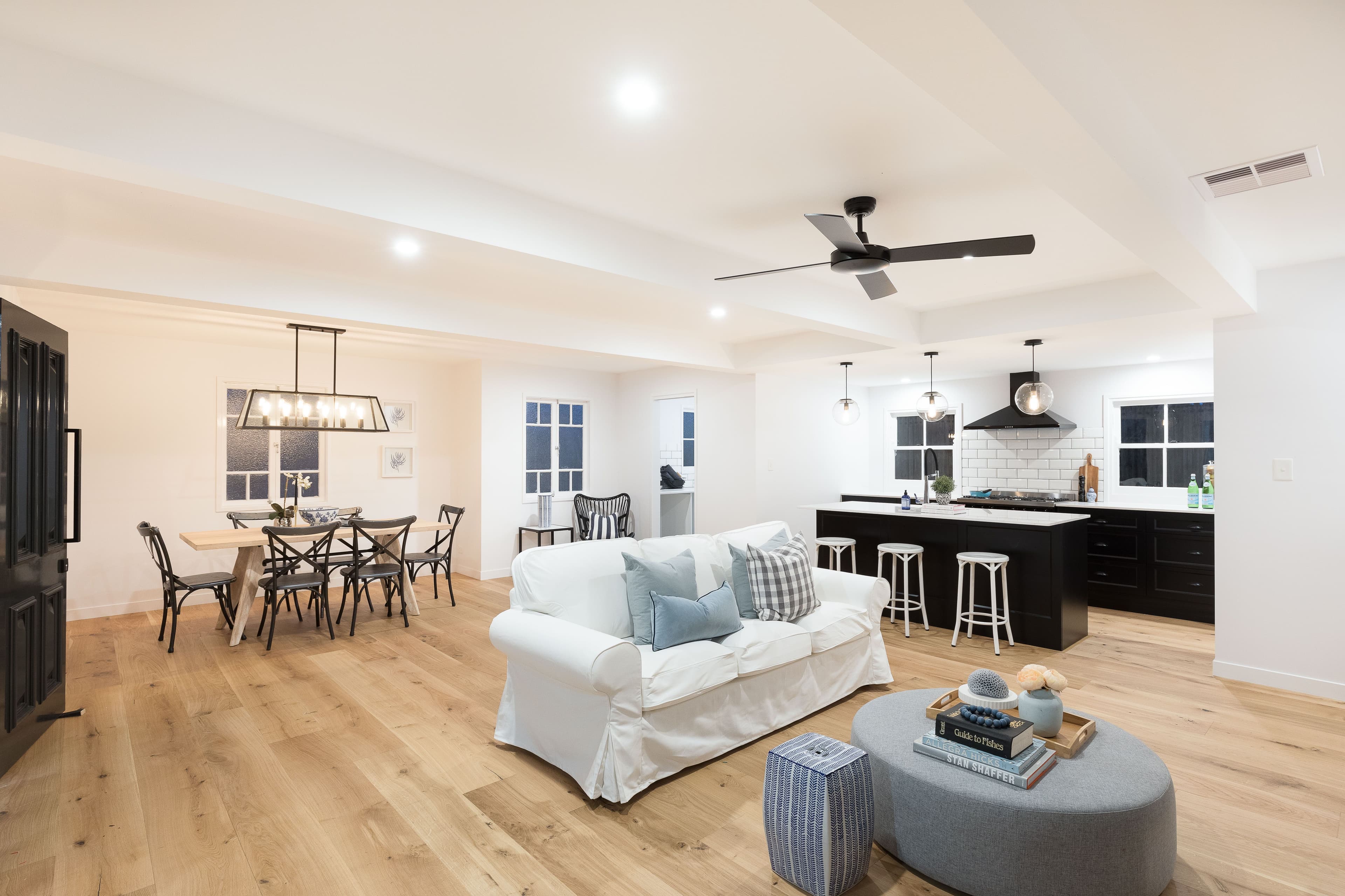 2 Annie Street, Camp Hill QLD 4152, Camp Hill - Thumbnail 2
