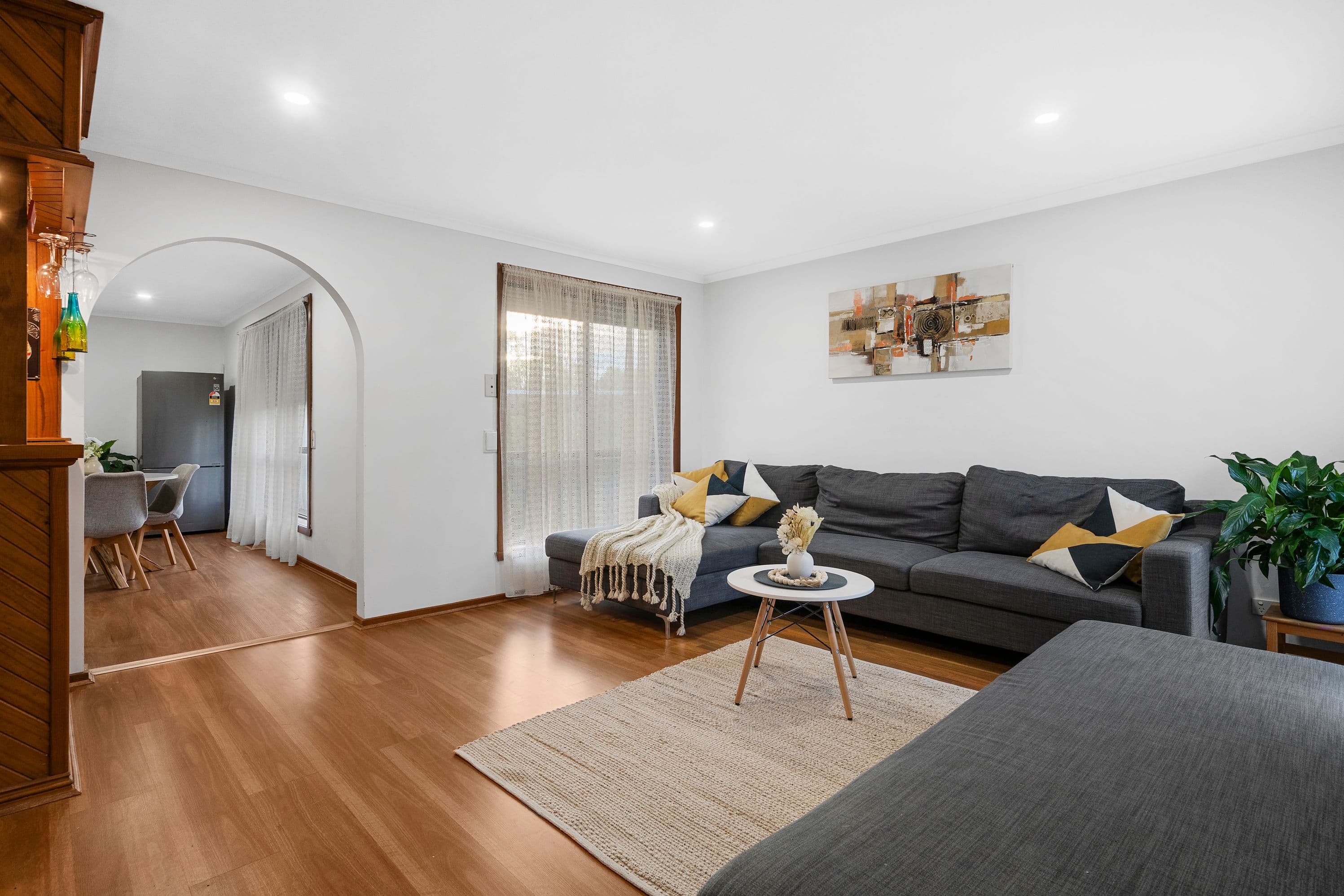 33 Carlisle Drive, Epping VIC 3076, Epping - Thumbnail 2