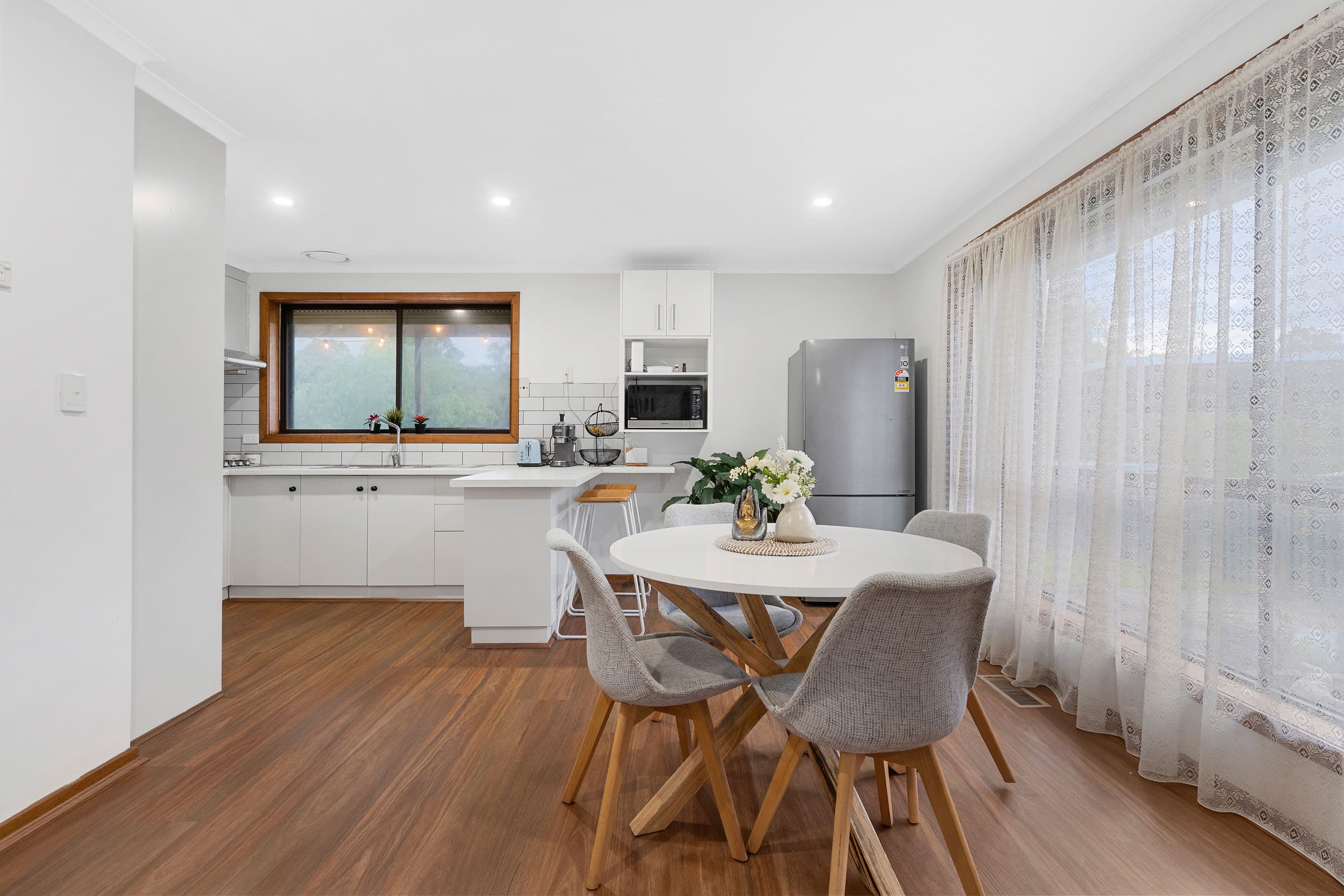 33 Carlisle Drive, Epping VIC 3076, Epping - Thumbnail 4