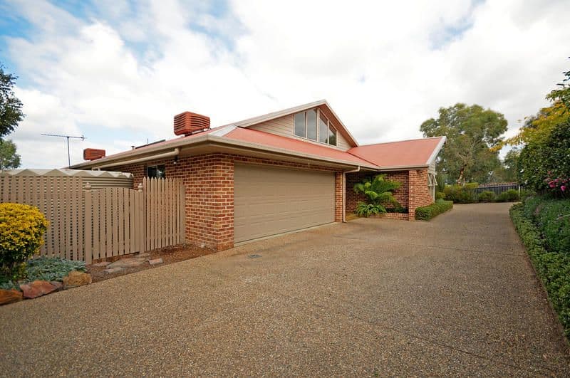 15 Mailey Retreat, GORDON ACT 2906, Gordon - Image 1