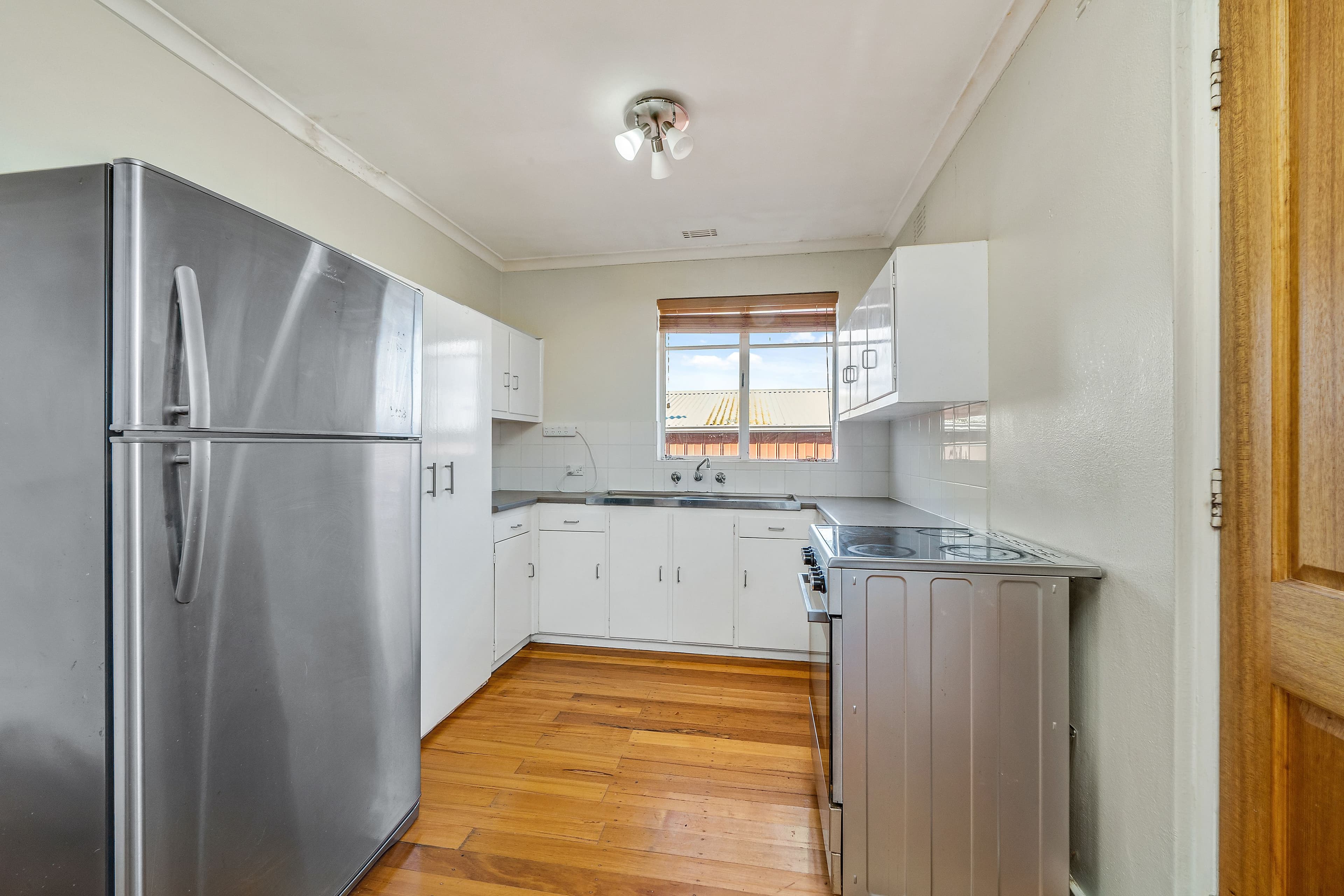9 Irene Avenue, Queanbeyan NSW 2620, Queanbeyan - Thumbnail 3