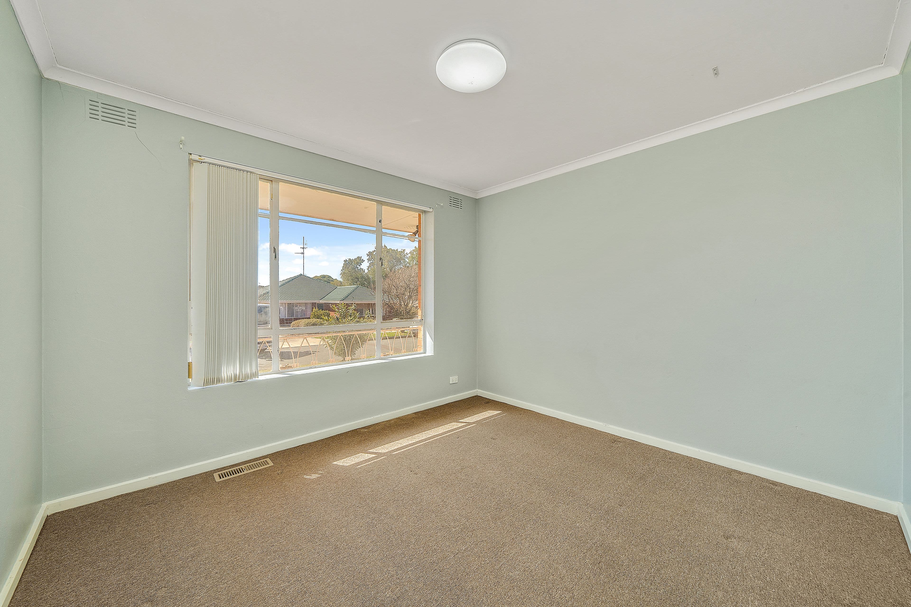 9 Irene Avenue, Queanbeyan NSW 2620, Queanbeyan - Thumbnail 6