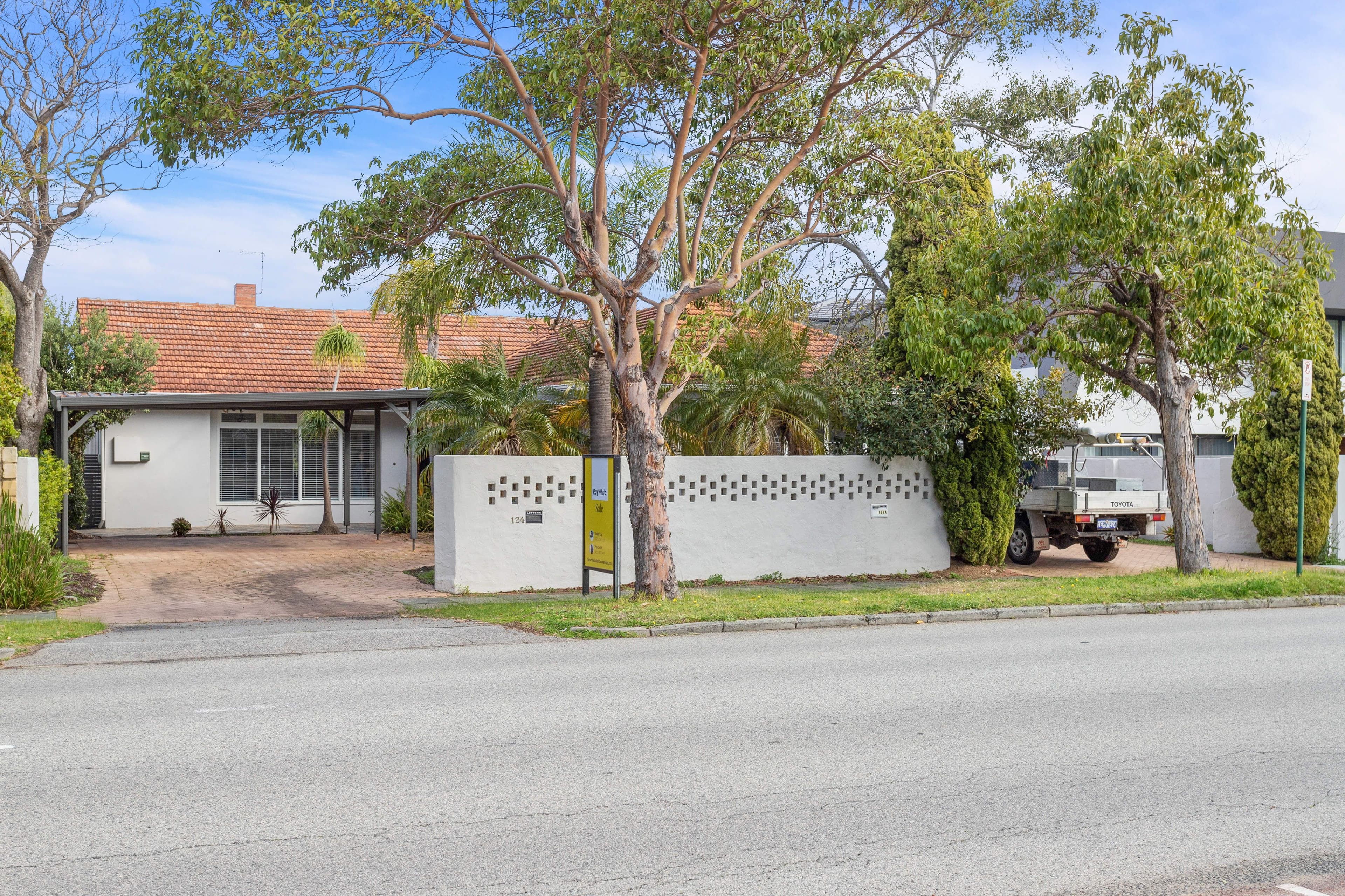 124 Waratah Avenue, Dalkeith WA 6009, Dalkeith - Thumbnail 2