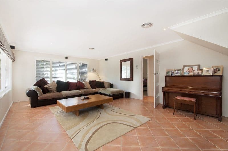 19 Loquat Valley Road, BAYVIEW NSW 2104, Bayview - Thumbnail 2
