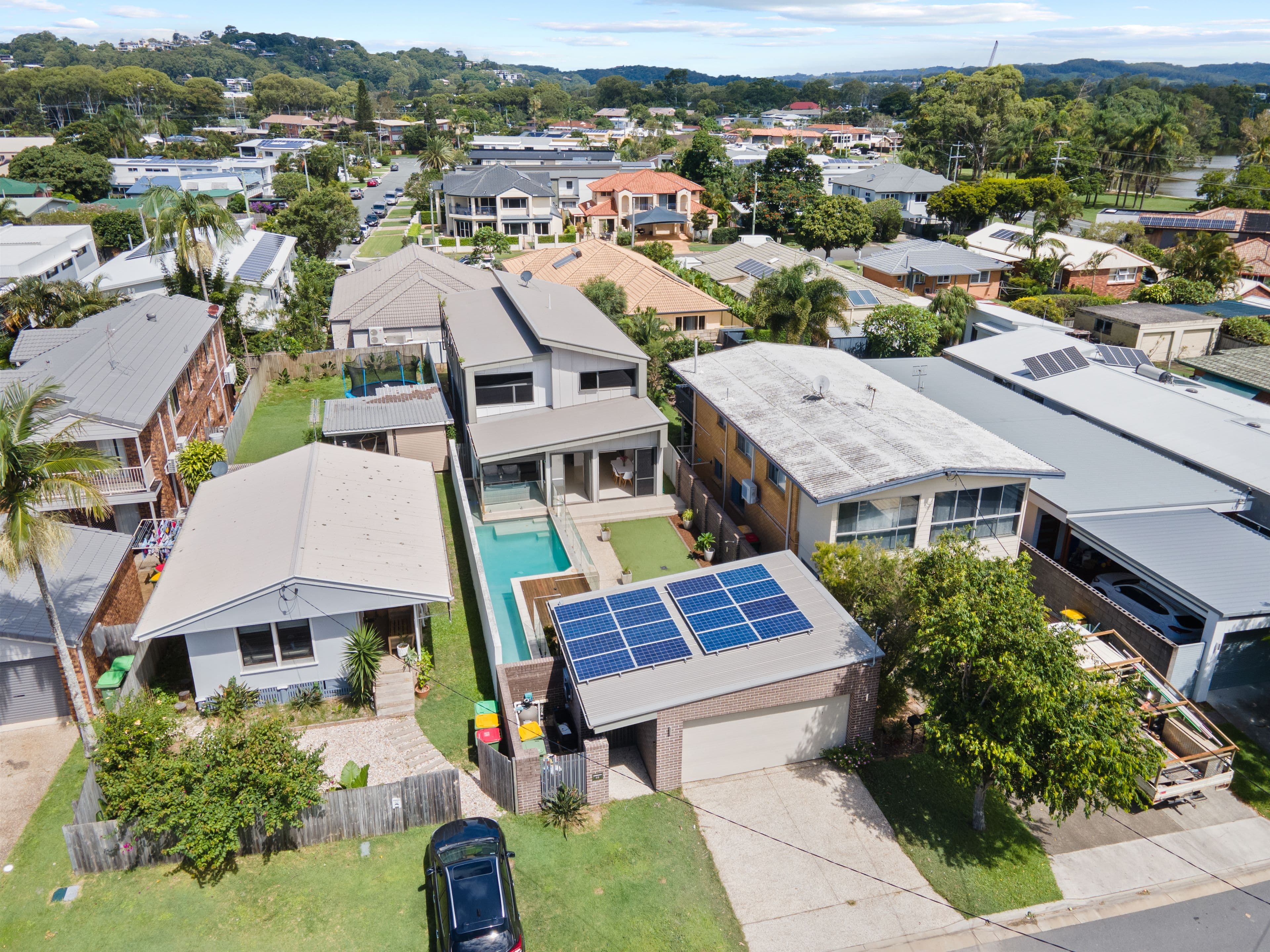 32 First Avenue, Palm Beach QLD 4221, Palm Beach - Thumbnail 2