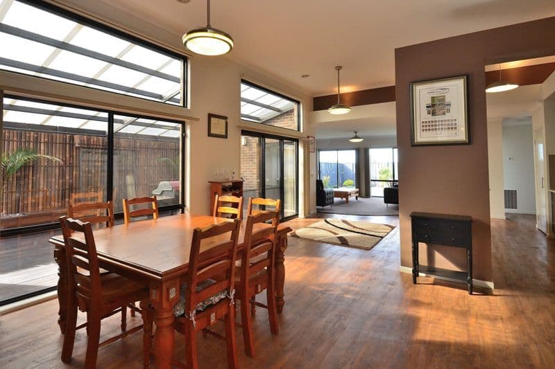 25 Macadamia Street, DOREEN VIC 3754, Doreen - Thumbnail 2