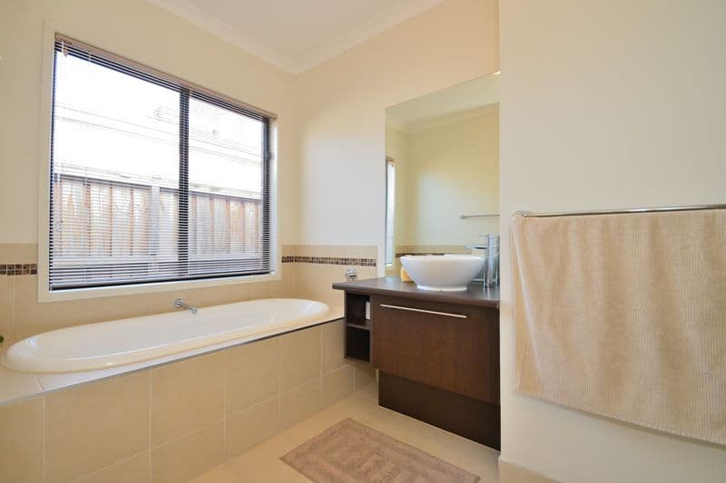 25 Macadamia Street, DOREEN VIC 3754, Doreen - Thumbnail 7
