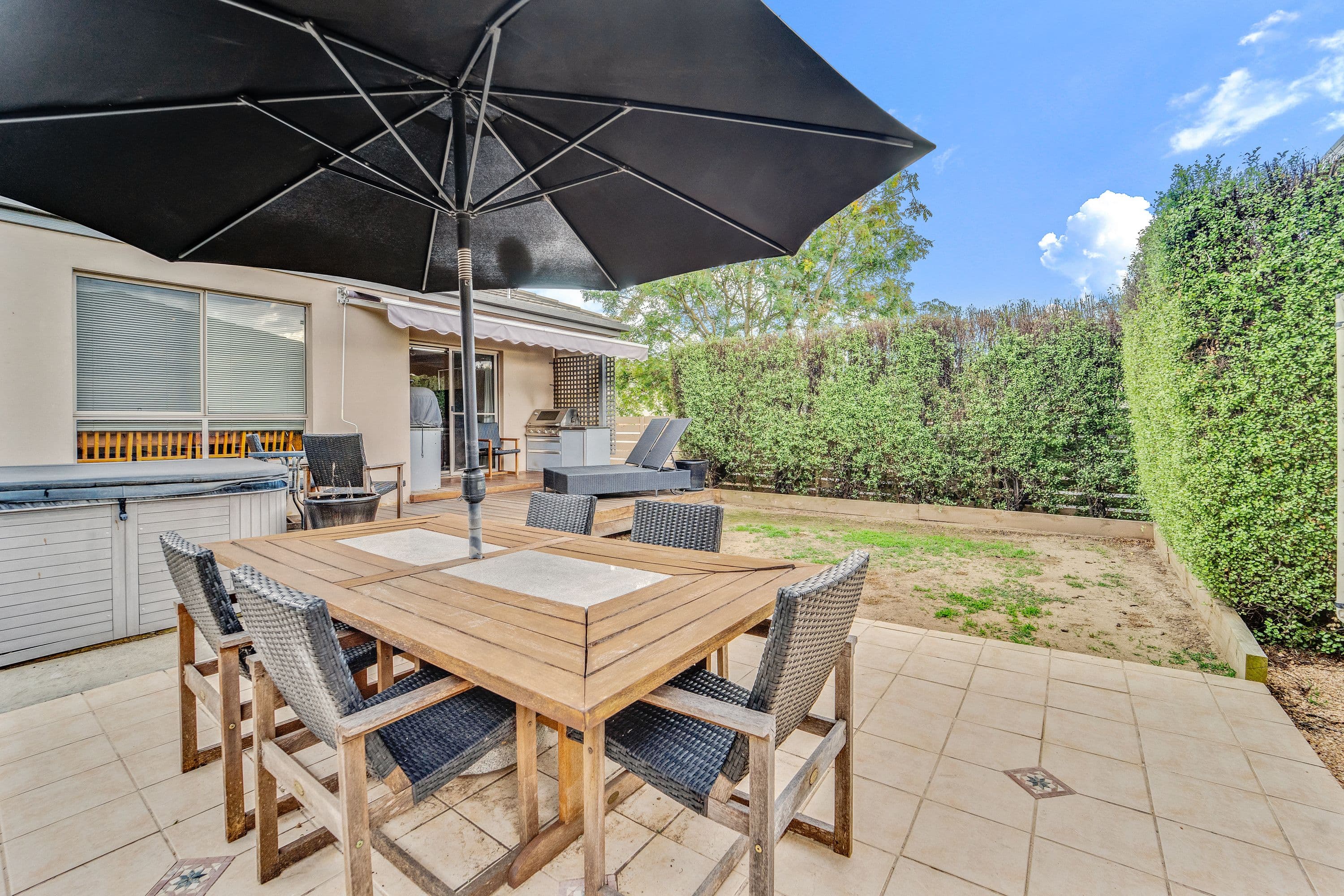 100 Molongolo Street, Bungendore NSW 2621, Bungendore - Image 1
