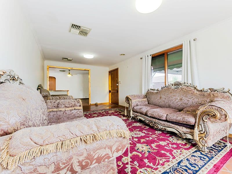 8 Bower Drive, Werribee VIC 3030, Werribee - Thumbnail 3