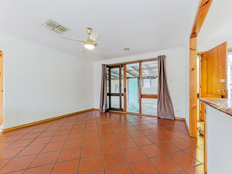 8 Bower Drive, Werribee VIC 3030, Werribee - Thumbnail 5