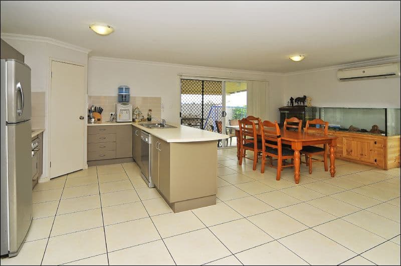 17 Campbell Court, REDBANK PLAINS QLD 4301, Redbank Plains - Thumbnail 3
