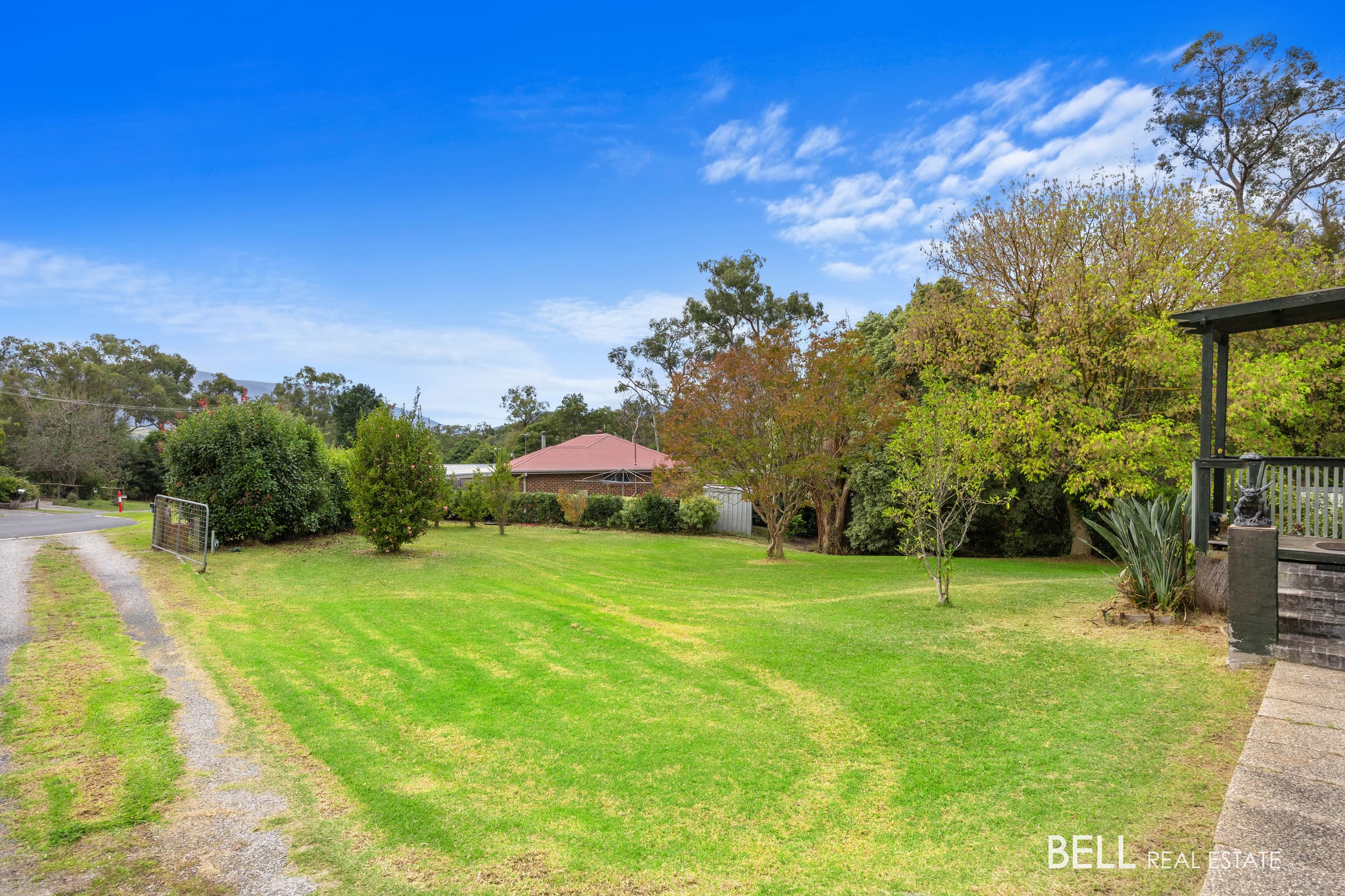 11 Scenic Drive, LAUNCHING PLACE, Launching Place - Thumbnail 2