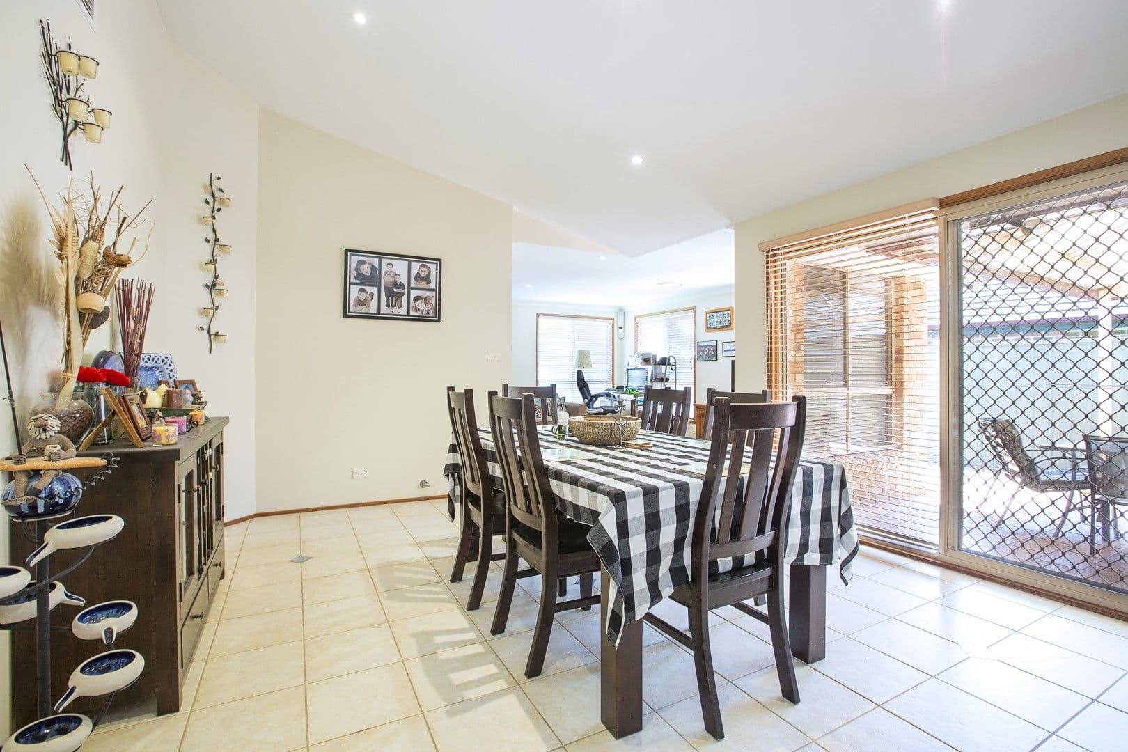 25 Butcherbird Place, Glenmore Park - Thumbnail 5