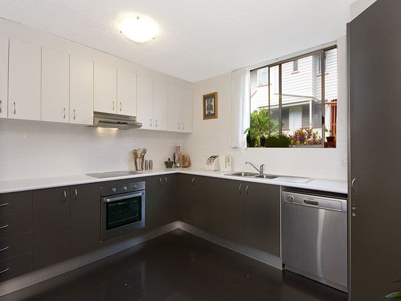 81 Brook Street, WINDSOR QLD 4030, Windsor - Thumbnail 5