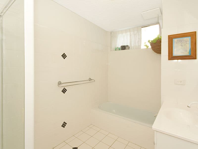 81 Brook Street, WINDSOR QLD 4030, Windsor - Thumbnail 6
