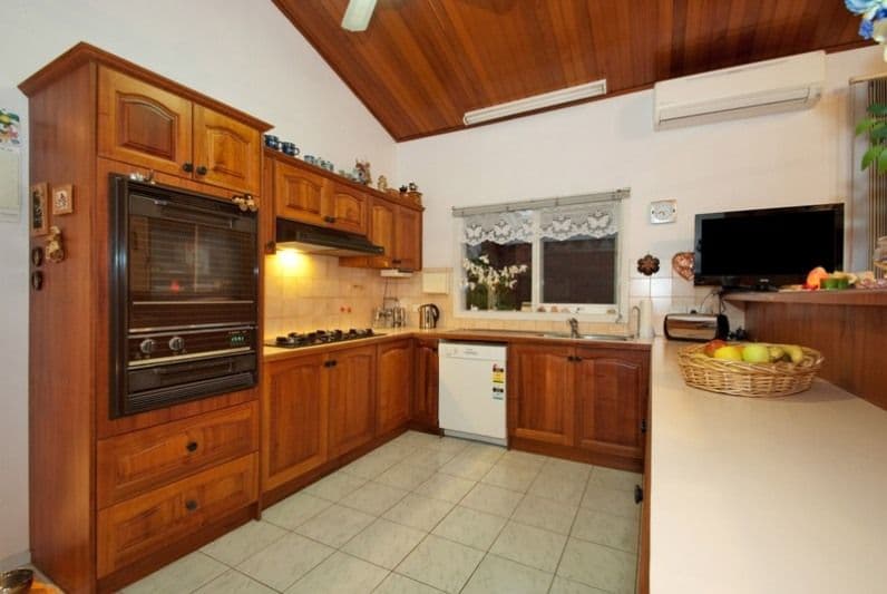 57 WANDANA Crescent, MOOROOLBARK VIC 3138, Mooroolbark - Thumbnail 3