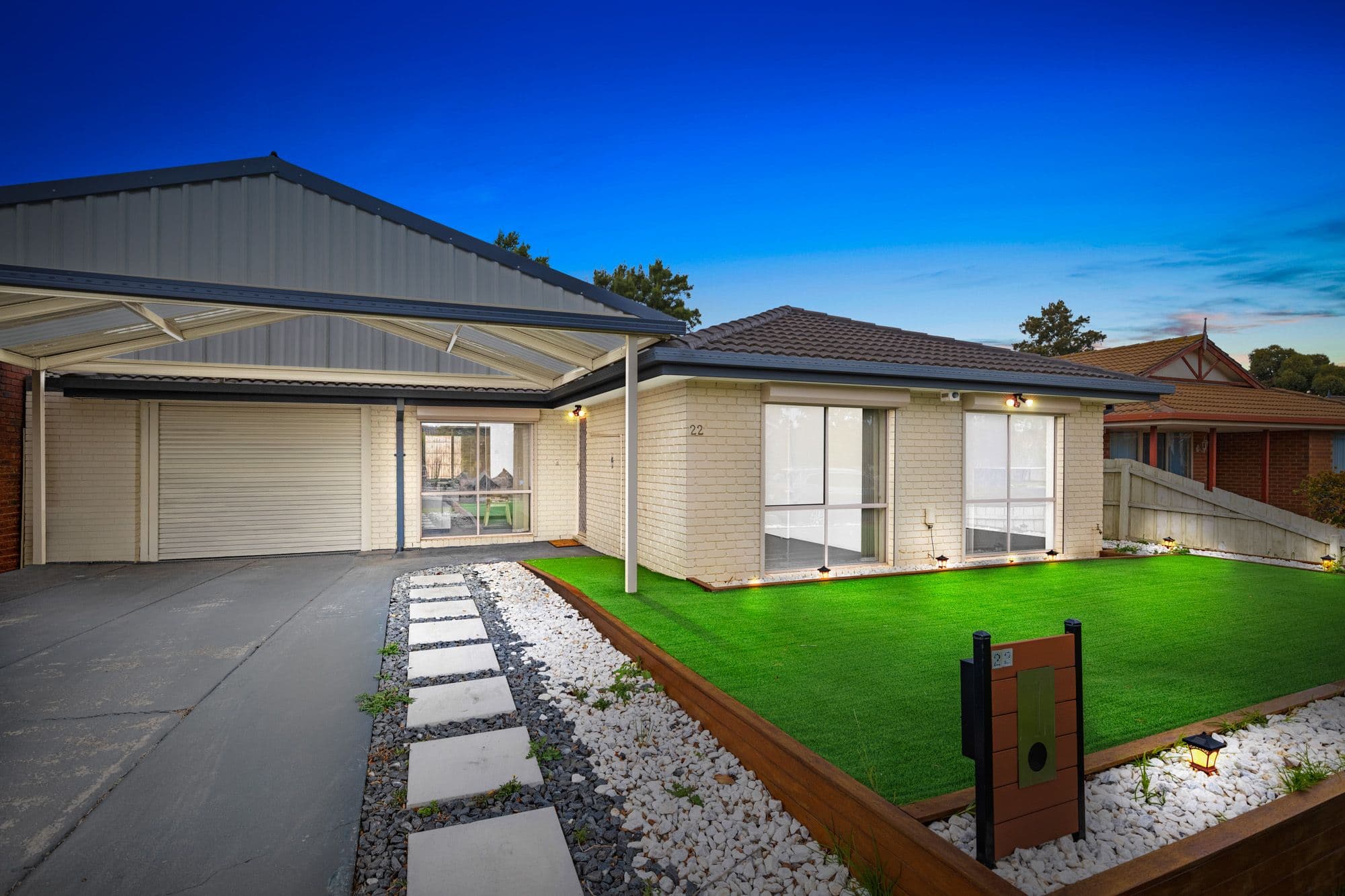 22 Whitsunday Drive, Hoppers Crossing VIC 3029, Hoppers Crossing - Thumbnail 2