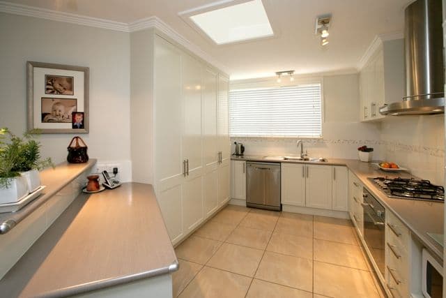 1 Charleville Road, TURVEY PARK NSW 2650, Turvey Park - Thumbnail 3